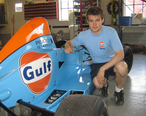 Racing engineer-studenten: Nils K. Vestergaard kæler for detaljerne i sin FF-racer.